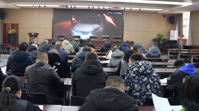 甘肅建科院召開(kāi)交通安全專(zhuān)項(xiàng)培訓(xùn)會(huì)